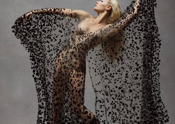 Interview: Dynamic Photos Explore the Close Relationship Between Dance and Fashion