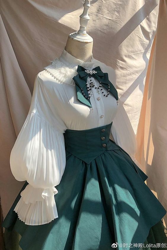 𝐑𝐨𝐲𝐚𝐥𝐭𝐲 – 𝕮𝖍𝖆𝖕𝖙𝖊𝖗 1 – 𝓗𝓸𝓰𝔀𝓪𝓻𝓽𝓼