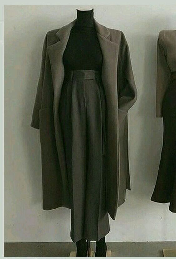 S.Manjiro – She’s different