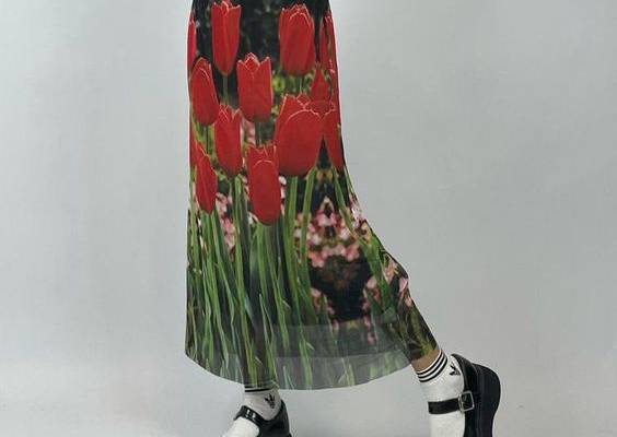 PLEASE CHECK ESTIMATE SHIPPING TIME DOWN BELOW... - Depop