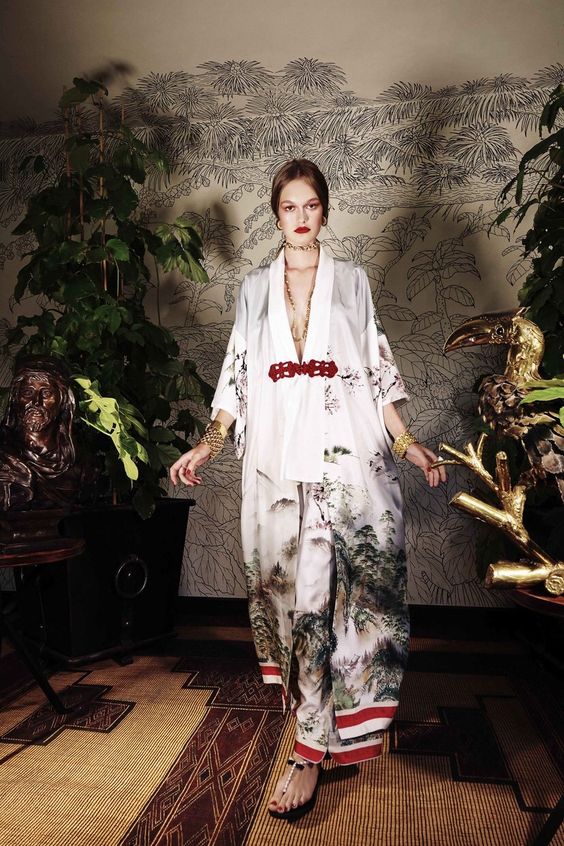 For Restless Sleepers Spring 2017 Ready-to-Wear Fashion Show