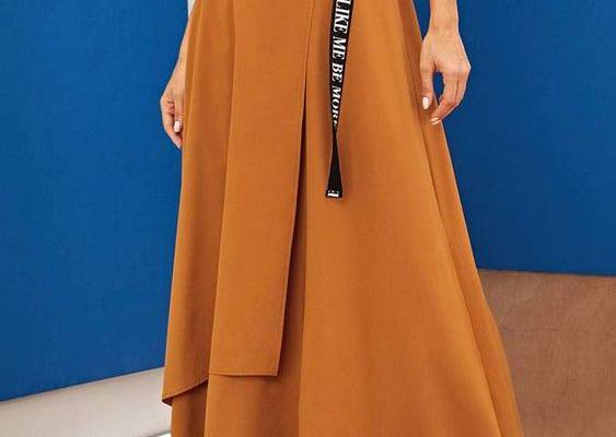 SHEIN Letter Print Push Buckle Belted Wrap Skirt