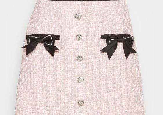 ★• 𝐖𝐨𝐦𝐞𝐧'𝐬 𝐎𝐮𝐭𝐟𝐢𝐭 •★