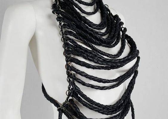 Ann Demeulemeester black leather necklace or bodypiece — fall 2010 - V A N II T A S
