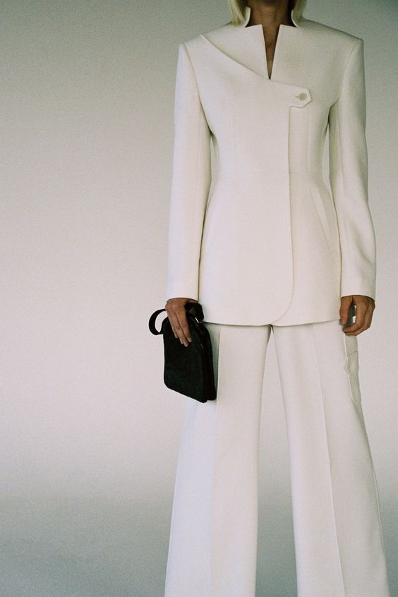 Situationist News, Collections, Fashion Shows, Fashion Week Reviews, and More