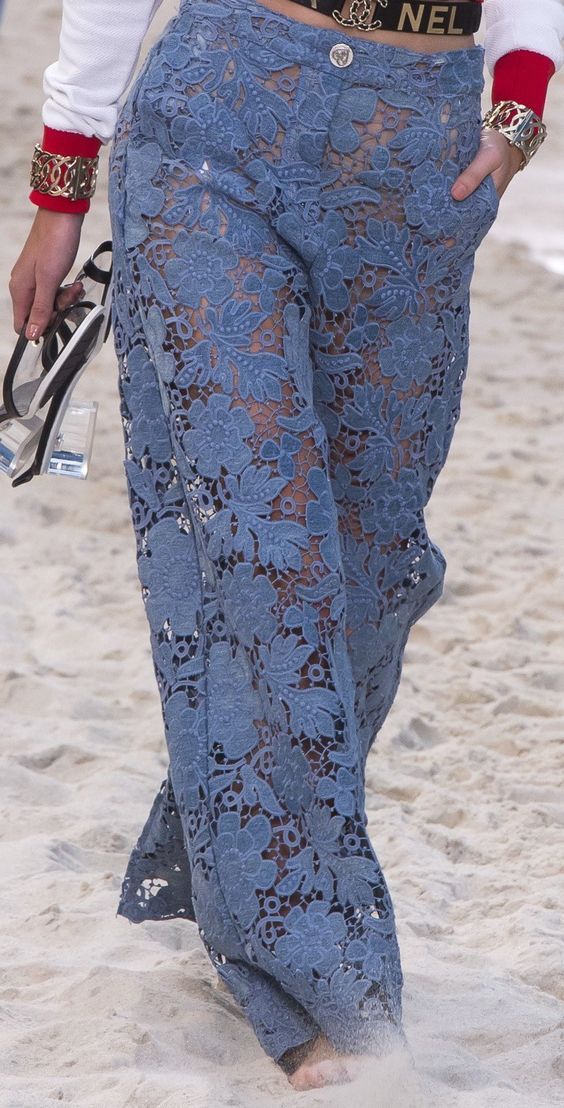 Брюки, это Удобно и практично. По одной выкройке можно сшить пляжный вариант, вариант повседневный и на выход. Образы и Выкройки