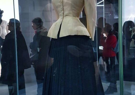 History Bite: Christian Dior Bar Suit | An Historian About Town