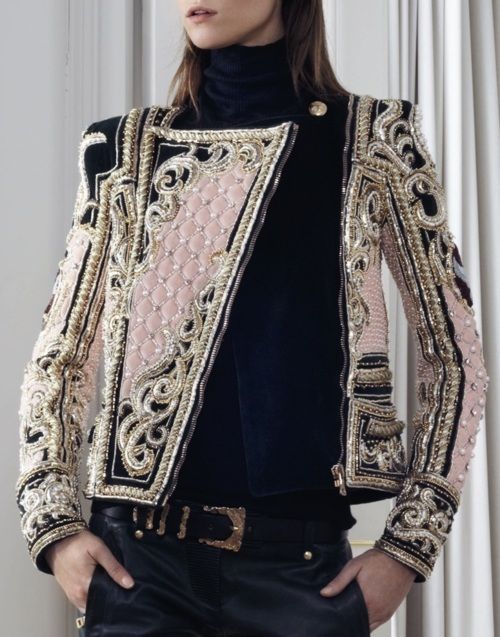 Fashion in Baroque Style- 1600 to 1800 fashion history. Wide waist and tight bust line with a horizontal neckline. No sleeves compared to the history of an elbow length sleeve.