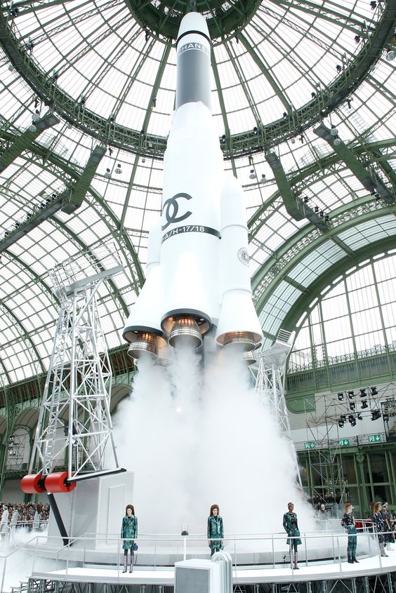 Chanel fall/winter 2017 – the spaceship set actually took off