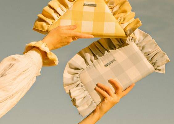 Olvido Madrid: los bolsos de cuadros vichy que van a conquistar a las invitadas de boda