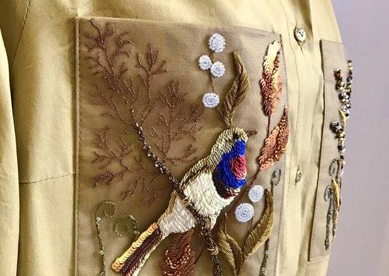 Авторская вышивка Нади Пантелеевой, преображающая одежду