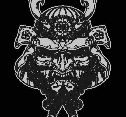 传统风格牛头裁片印花服装，展现独特文化魅力