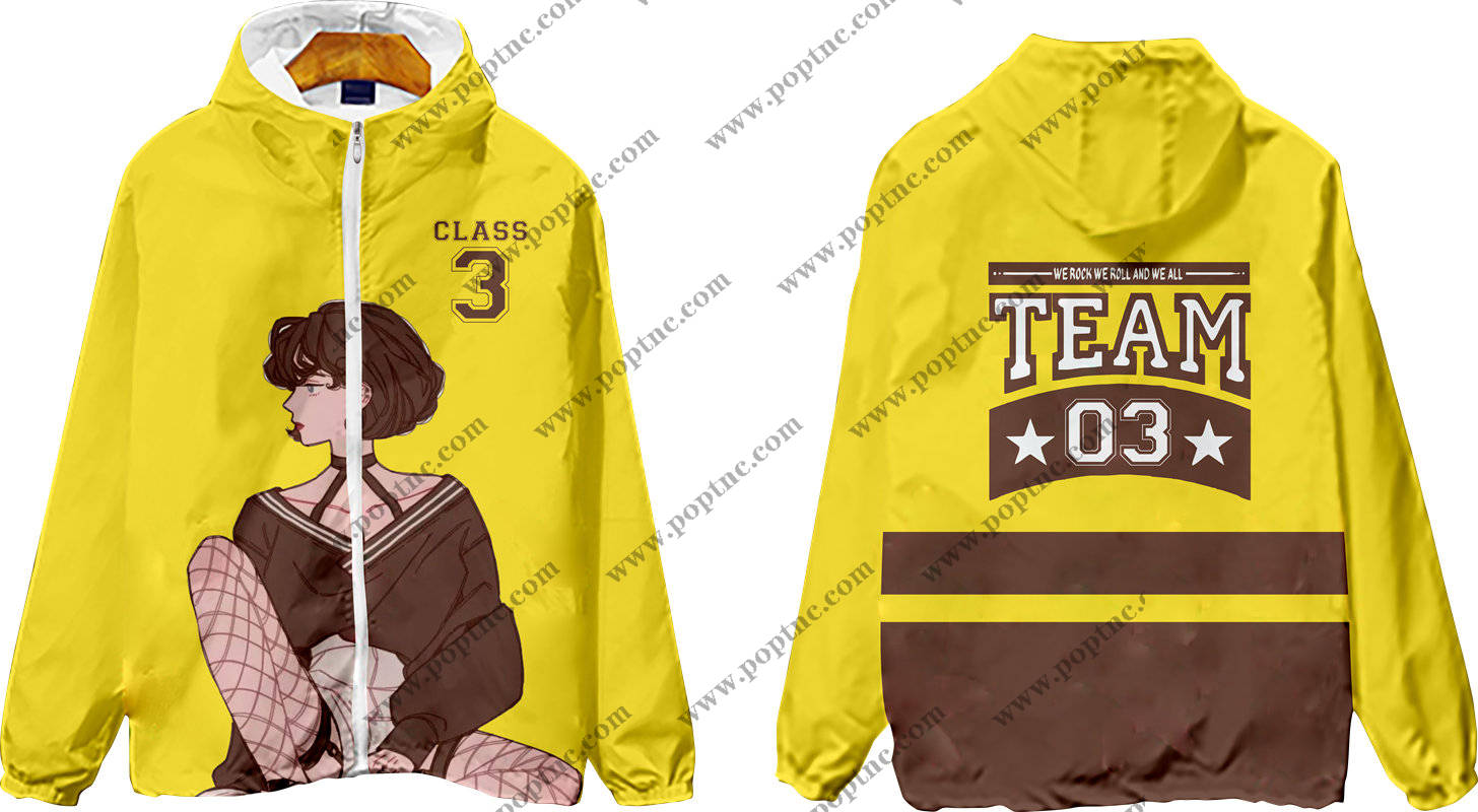 时尚黄色动漫风格裁片印花服装 个性班服设计