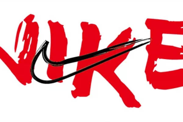 时尚潮流裁片印花服装，展现个性与活力的完美选择