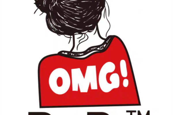 时尚个性OMG裁片印花服装，展现独特魅力