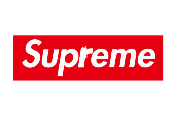 Supreme风格红色裁片印花服装，引领街头潮流