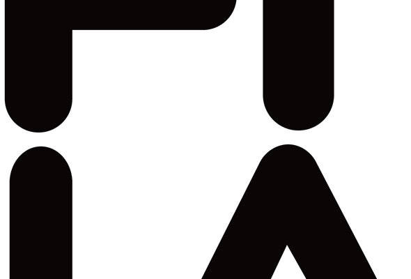 现代抽象风格裁片印花服装，引领时尚潮流