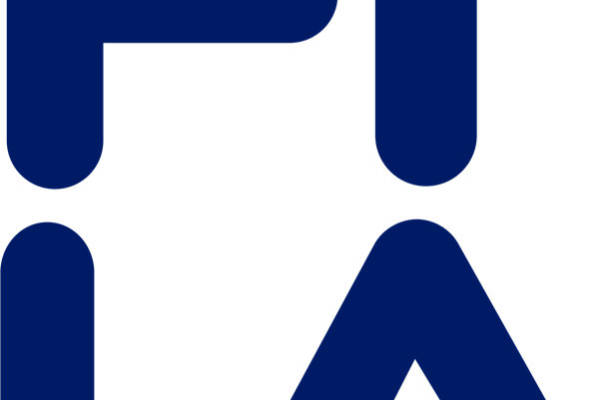 经典蓝色与红色搭配的FILA裁片印花服装印花设计