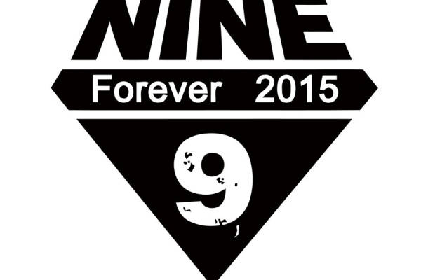 经典黑白裁片印花服装,永恒时尚的2015款设计