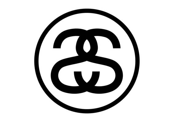 经典圆形图案裁片印花服装，展现独特时尚风格