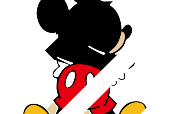 经典卡通角色裁片印花服装，时尚与童趣的完美结合