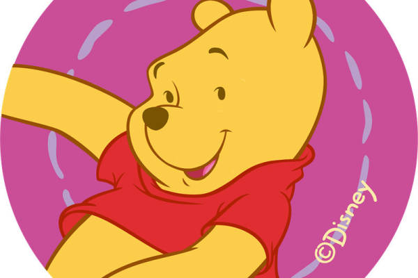 经典迪士尼角色裁片印花服装,打造可爱休闲风格