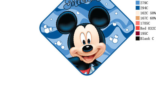 经典米奇裁片印花服装，打造时尚个性风格