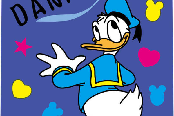 经典卡通裁片印花服装:唐老鸭活力蓝色主题印花