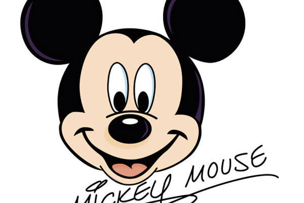 经典米奇老鼠裁片印花服装，增添童趣与活力