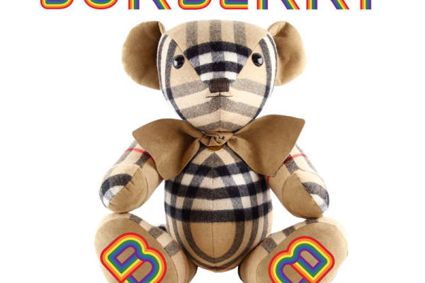 经典格子图案裁片印花服装,打造时尚高端风格