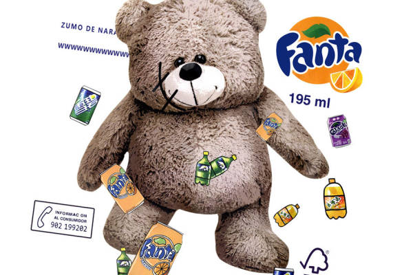 创意裁片印花服装:Fanta主题可爱熊玩偶服装印花设计