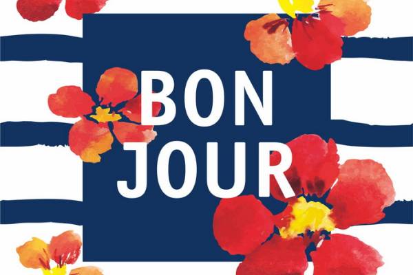 春日花卉裁片印花服装：时尚与自然的完美融合