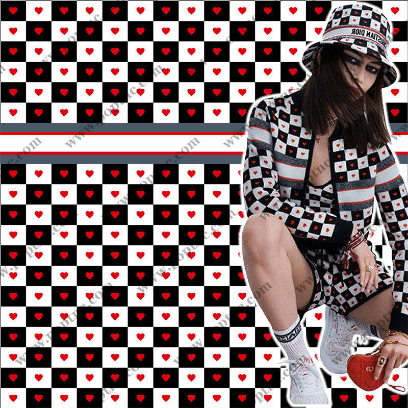 时尚黑白爱心格子服装印花面料,打造个性潮流风格