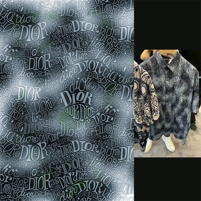 时尚潮流：探索独特的全幅DIOR字母服装印花面料