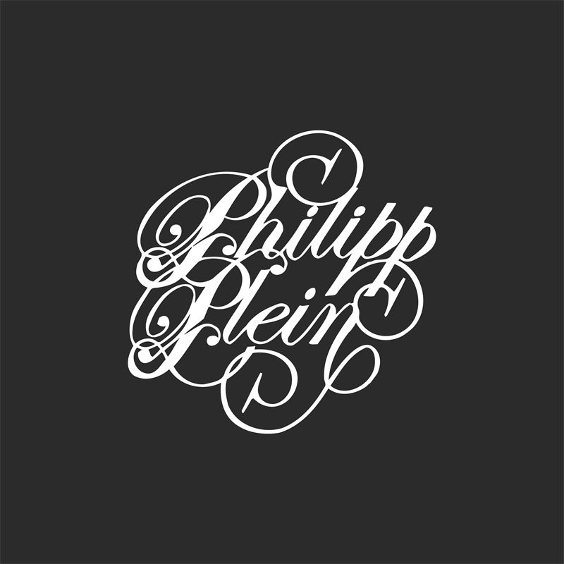 探索经典与现代的融合：Philipp Plein裁片印花服装