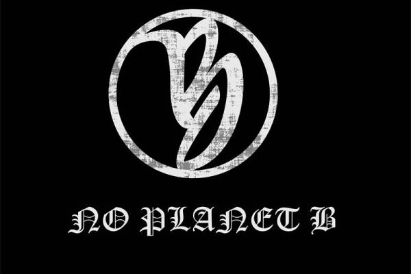 时尚前卫的裁片印花服装:展现个性与艺术的完美融合