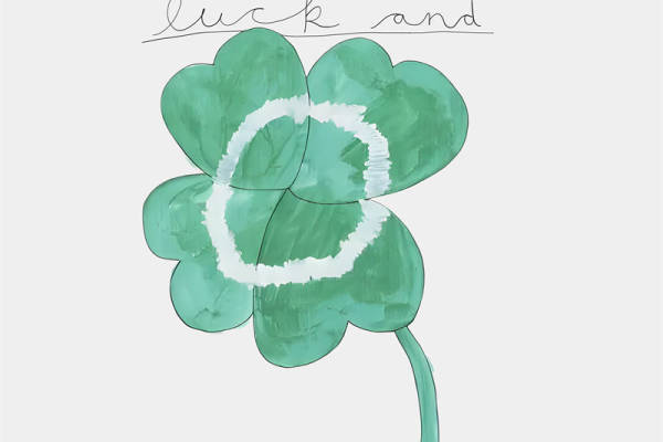 时尚幸运草裁片印花服装,展现自然优雅风格