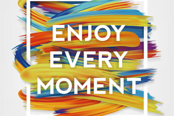 活力四射的裁片印花服装，享受每一刻的精彩生活