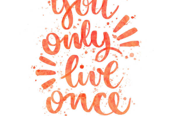 活力橙水彩裁片印花服装,让你的生活独一无二