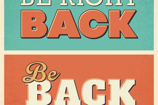 复古风格裁片印花服装，'Be Right Back'与'Be Back Soon!'的时尚宣言