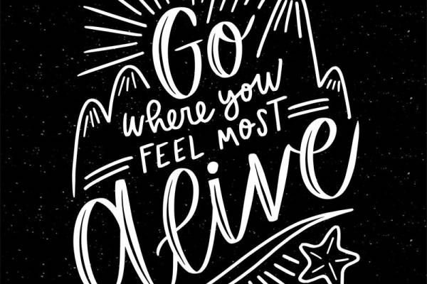 激励人心的裁片印花服装:'Go where you feel most alive'