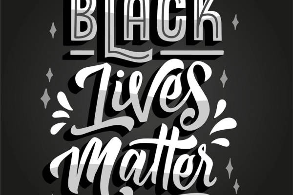 黑与白的时尚宣言:裁片印花服装的个性化表达