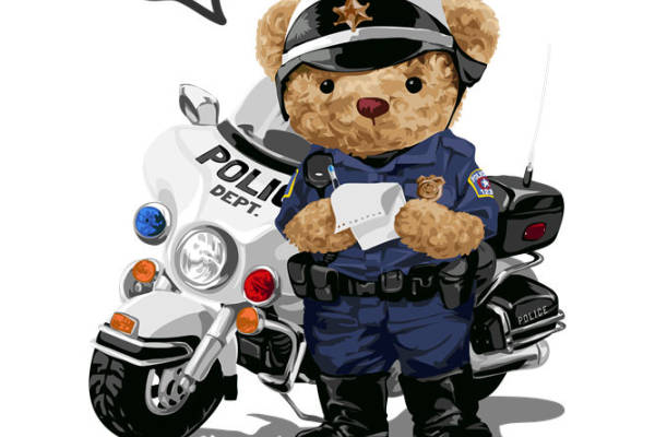 可爱熊警官裁片印花：适合儿童服装的创意设计