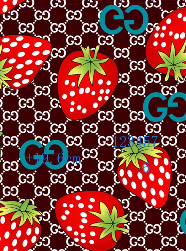 时尚草莓与双G交织 高端面料印花设计素材